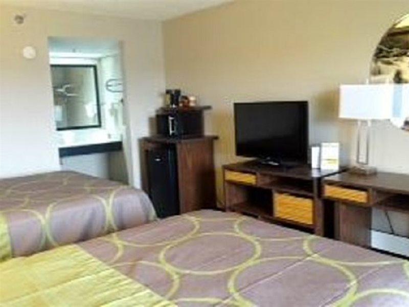 Super 8 By Wyndham Pigeon Forge-Emert St Ngoại thất bức ảnh