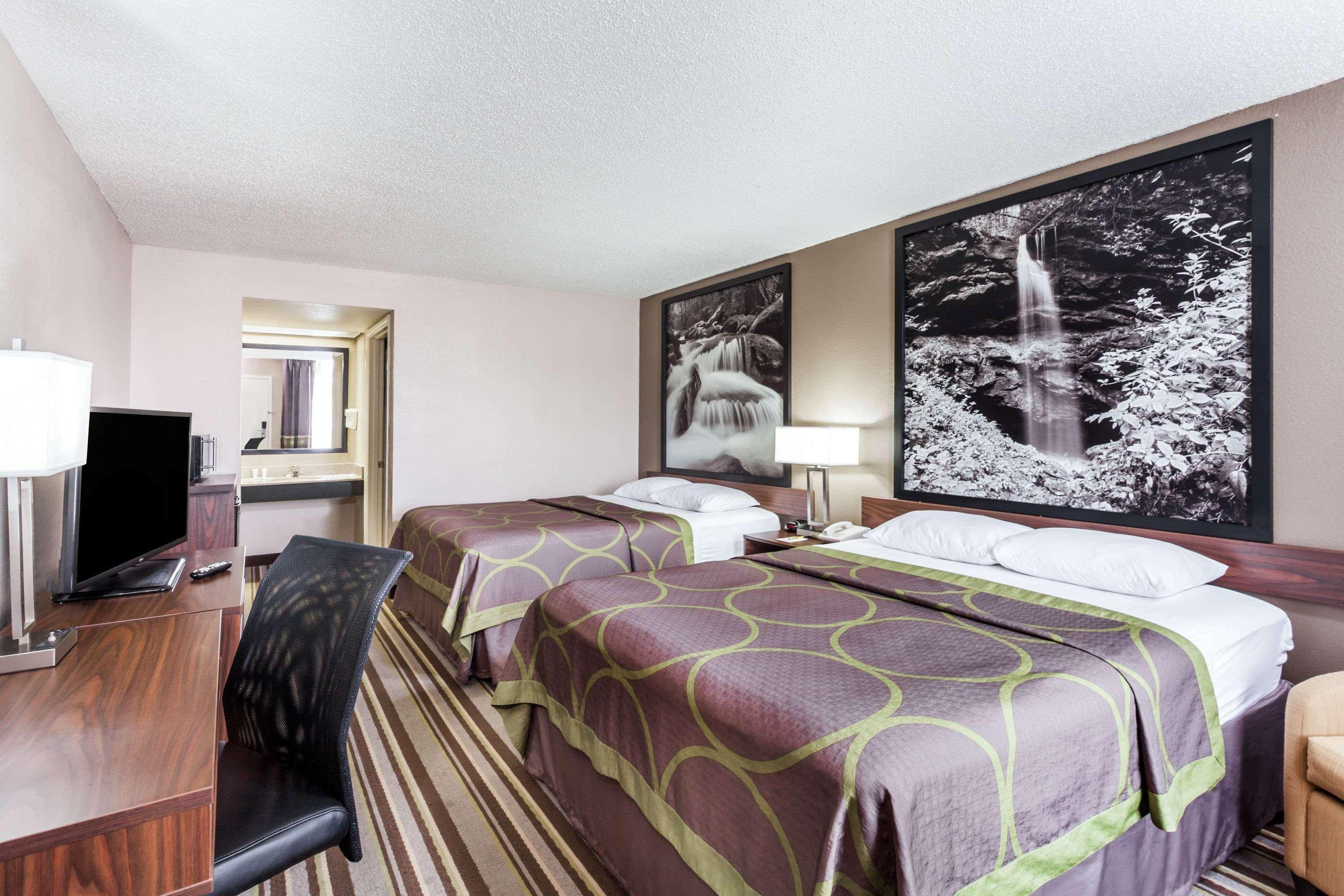 Super 8 By Wyndham Pigeon Forge-Emert St Ngoại thất bức ảnh