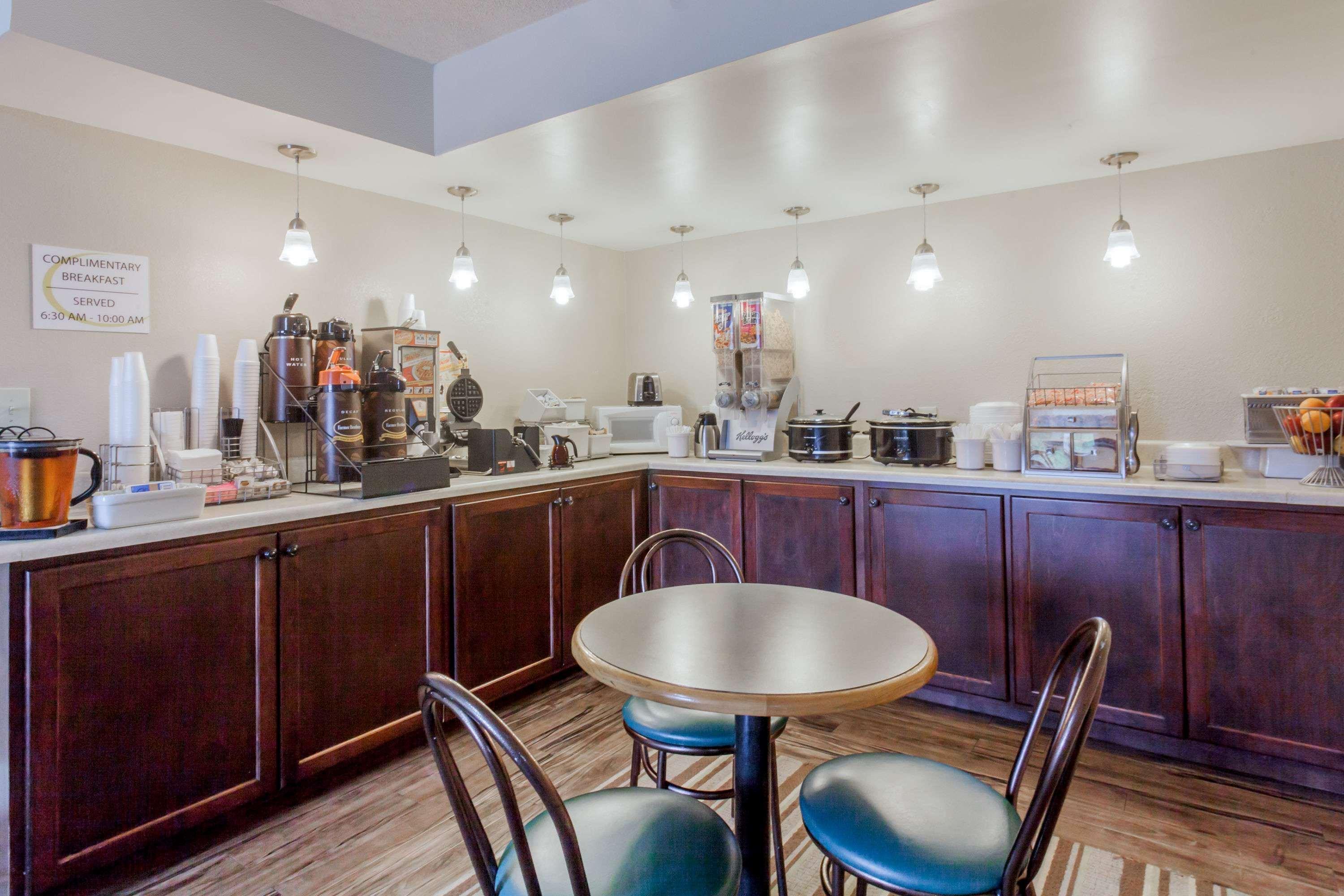 Super 8 By Wyndham Pigeon Forge-Emert St Ngoại thất bức ảnh